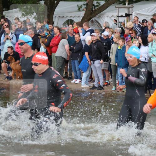 23.06.2024 - Viking Triathlon H.Heesch http://msf.ph/oto/6344141 23.06.2024 10:04:59 Schwimmen 64, 77, 135, 166, 184, 205, 253, 262, 264, 366, 437, 475, 489, 537, 622, 632, 641 meine-sportfotos.de