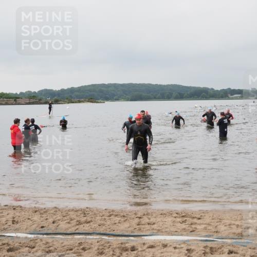 23.06.2024 - Viking Triathlon MichiJ http://msf.ph/oto/6344155 23.06.2024 10:34:16 Schwimmen 12, 407, 477, 657 meine-sportfotos.de