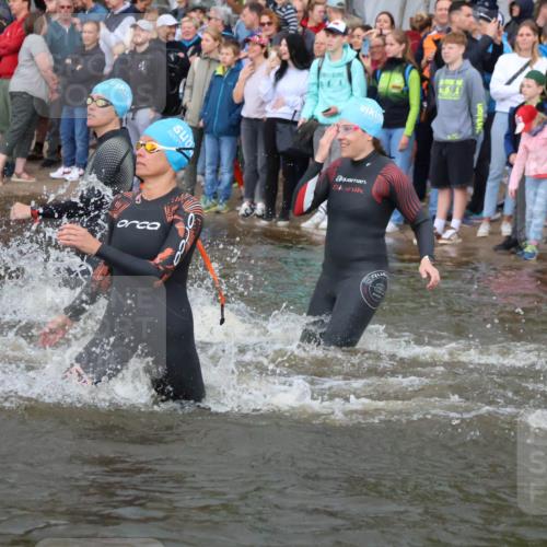 23.06.2024 - Viking Triathlon H.Heesch http://msf.ph/oto/6344163 23.06.2024 10:05:04 Schwimmen 28, 166, 184, 188, 239, 253, 264, 286, 366, 398, 437, 459, 475, 489, 537 meine-sportfotos.de