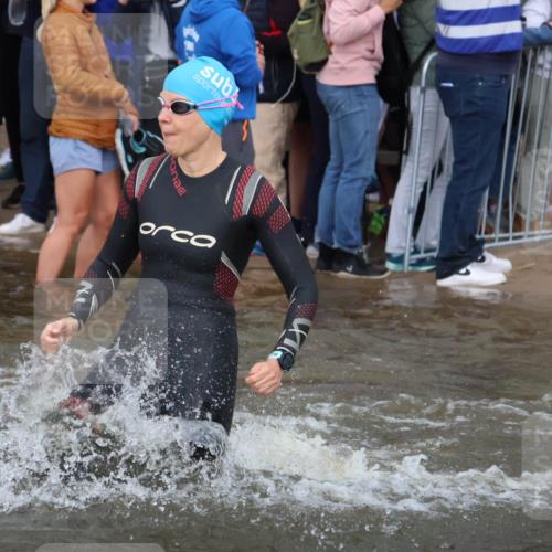 23.06.2024 - Viking Triathlon H.Heesch http://msf.ph/oto/6344174 23.06.2024 10:05:09 Schwimmen 28, 63, 163, 166, 184, 188, 208, 239, 253, 264, 286, 317, 366, 375, 398, 403, 459, 489 meine-sportfotos.de