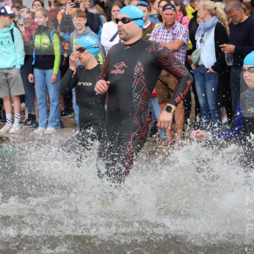 23.06.2024 - Viking Triathlon H.Heesch http://msf.ph/oto/6344180 23.06.2024 10:05:12 Schwimmen 28, 63, 93, 163, 181, 188, 208, 239, 286, 287, 317, 375, 388, 398, 403, 423, 459, 618 meine-sportfotos.de