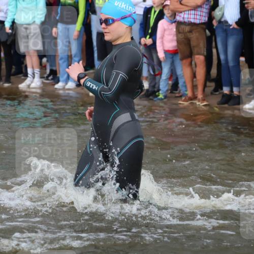 23.06.2024 - Viking Triathlon H.Heesch http://msf.ph/oto/6344188 23.06.2024 10:05:14 Schwimmen 28, 63, 93, 163, 181, 208, 286, 287, 317, 375, 388, 398, 403, 423, 459, 618 meine-sportfotos.de