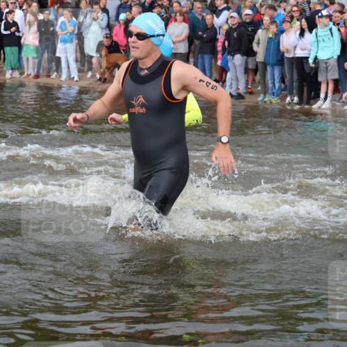 23.06.2024 - Viking Triathlon H.Heesch http://msf.ph/oto/6344264 23.06.2024 10:05:33 Schwimmen 15, 17, 123, 130, 145, 202, 277, 288, 314, 374, 381, 414, 422, 429, 447, 452, 480, 532 meine-sportfotos.de