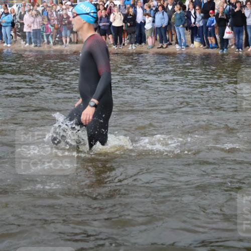 23.06.2024 - Viking Triathlon H.Heesch http://msf.ph/oto/6344275 23.06.2024 10:05:37 Schwimmen 15, 17, 123, 195, 202, 277, 288, 314, 381, 390, 413, 414, 429, 447, 532 meine-sportfotos.de