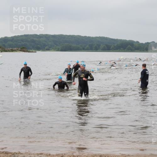 23.06.2024 - Viking Triathlon MichiJ http://msf.ph/oto/6344276 23.06.2024 10:34:45 Schwimmen 58, 453, 503 meine-sportfotos.de