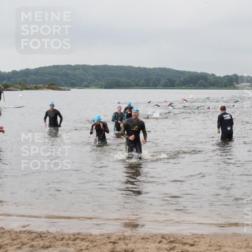 23.06.2024 - Viking Triathlon MichiJ http://msf.ph/oto/6344279 23.06.2024 10:34:45 Schwimmen 58, 453, 503 meine-sportfotos.de