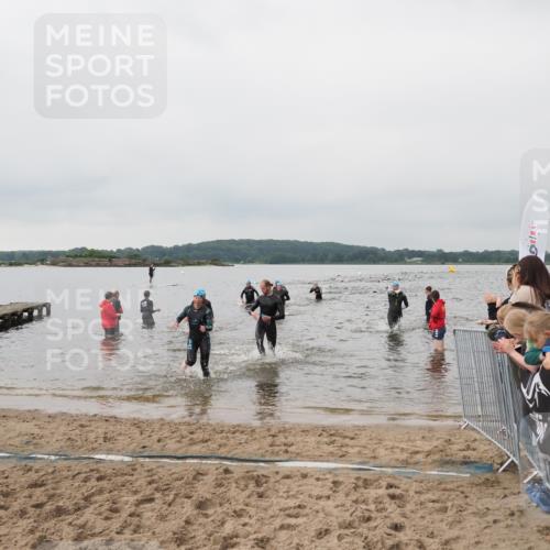 23.06.2024 - Viking Triathlon MichiJ http://msf.ph/oto/6344325 23.06.2024 10:34:57 Schwimmen 58, 242, 299, 311, 453, 470, 541 meine-sportfotos.de