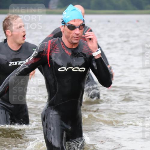 23.06.2024 - Viking Triathlon H.Heesch http://msf.ph/oto/6344327 23.06.2024 10:38:49 Schwimmen 200, 318, 332, 404, 409, 425, 650 meine-sportfotos.de