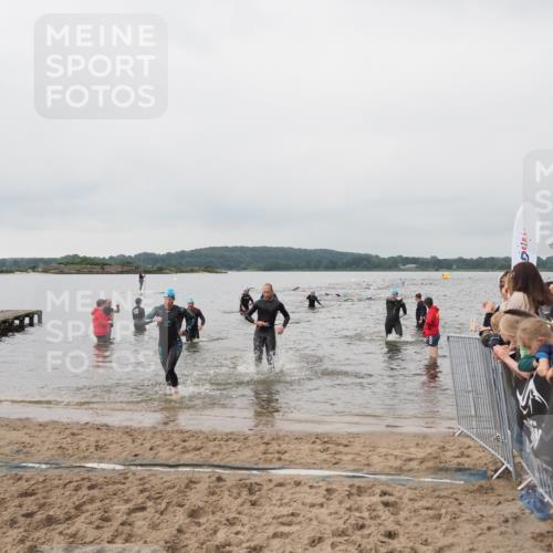 23.06.2024 - Viking Triathlon MichiJ http://msf.ph/oto/6344331 23.06.2024 10:34:58 Schwimmen 58, 242, 299, 311, 470, 541 meine-sportfotos.de