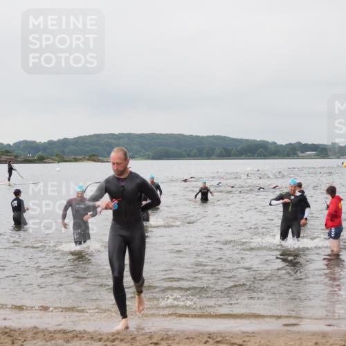 23.06.2024 - Viking Triathlon MichiJ http://msf.ph/oto/6344335 23.06.2024 10:35:00 Schwimmen 242, 299, 311, 470, 541 meine-sportfotos.de