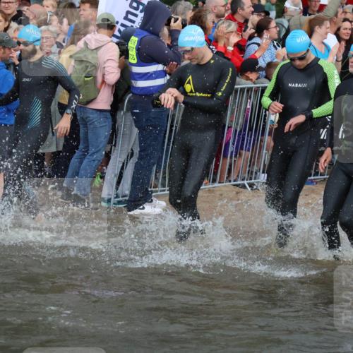 23.06.2024 - Viking Triathlon H.Heesch http://msf.ph/oto/6344347 23.06.2024 10:05:52 Schwimmen 41, 150, 151, 172, 204, 249, 271, 329, 392, 395, 431, 501, 509, 514, 553, 617 meine-sportfotos.de
