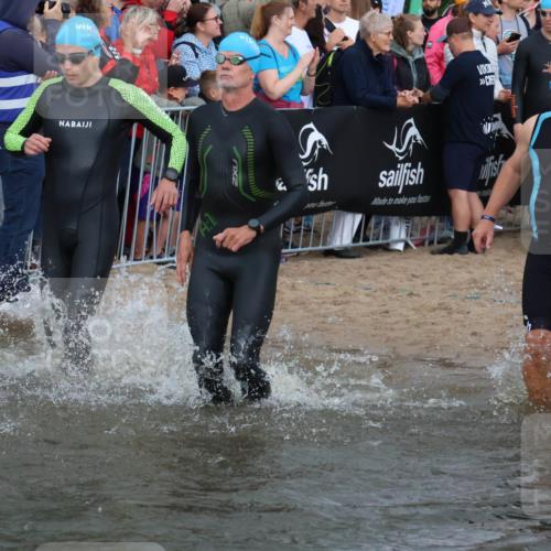 23.06.2024 - Viking Triathlon H.Heesch http://msf.ph/oto/6344351 23.06.2024 10:05:53 Schwimmen 41, 150, 151, 172, 204, 249, 271, 329, 370, 392, 395, 431, 501, 509, 514, 553, 617, 652 meine-sportfotos.de