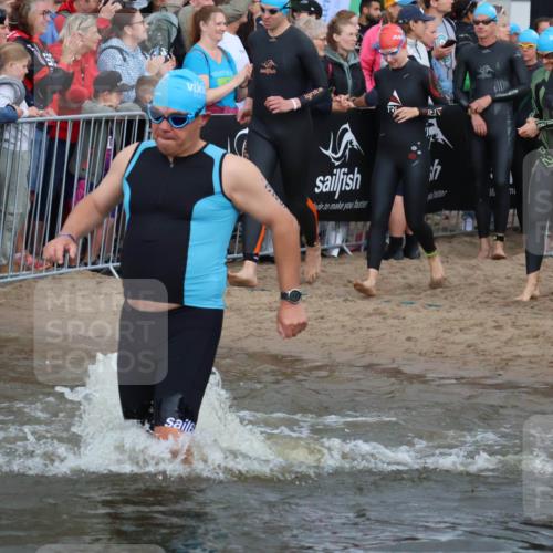 23.06.2024 - Viking Triathlon H.Heesch http://msf.ph/oto/6344358 23.06.2024 10:05:54 Schwimmen 41, 150, 151, 172, 204, 249, 271, 329, 370, 392, 395, 431, 501, 509, 514, 553, 617, 652 meine-sportfotos.de