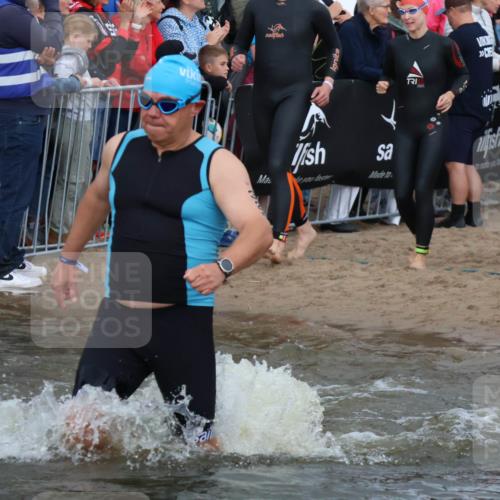 23.06.2024 - Viking Triathlon H.Heesch http://msf.ph/oto/6344359 23.06.2024 10:05:55 Schwimmen 150, 151, 172, 249, 271, 329, 370, 392, 431, 501, 514, 617, 652 meine-sportfotos.de