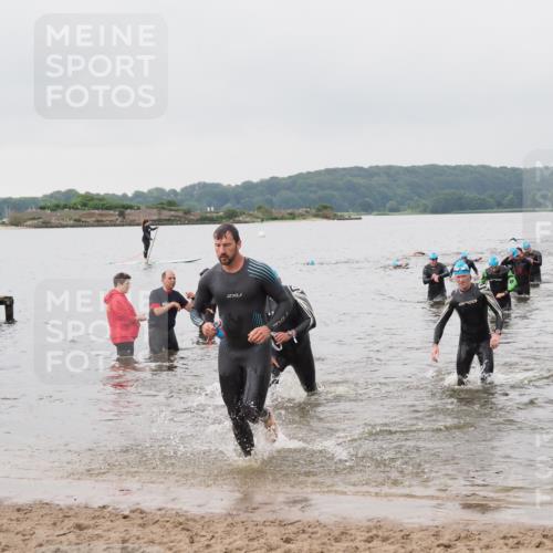 23.06.2024 - Viking Triathlon MichiJ http://msf.ph/oto/6344368 23.06.2024 10:35:13 Schwimmen 101, 104, 218, 454 meine-sportfotos.de
