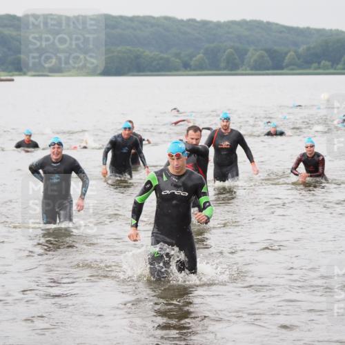 23.06.2024 - Viking Triathlon MichiJ http://msf.ph/oto/6344385 23.06.2024 10:35:19 Schwimmen 101, 104, 120, 226, 454 meine-sportfotos.de