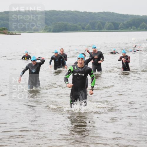 23.06.2024 - Viking Triathlon MichiJ http://msf.ph/oto/6344389 23.06.2024 10:35:20 Schwimmen 101, 104, 120, 226, 454 meine-sportfotos.de