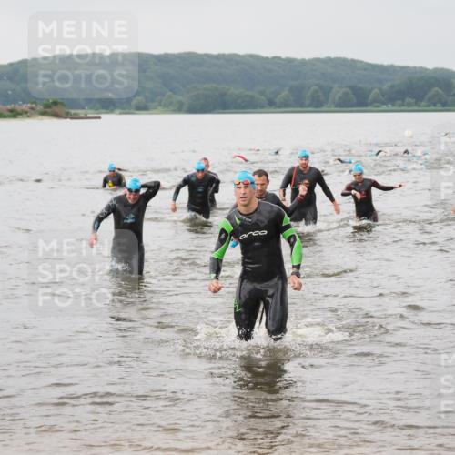 23.06.2024 - Viking Triathlon MichiJ http://msf.ph/oto/6344392 23.06.2024 10:35:20 Schwimmen 101, 104, 120, 226, 454 meine-sportfotos.de