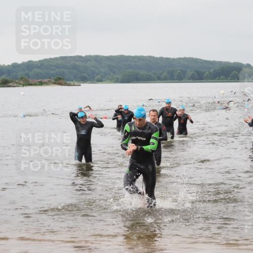 23.06.2024 - Viking Triathlon MichiJ http://msf.ph/oto/6344399 23.06.2024 10:35:22 Schwimmen 104, 120, 226, 533 meine-sportfotos.de