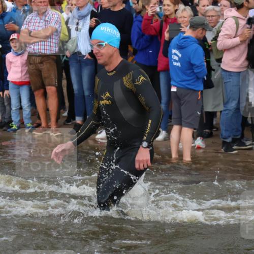 23.06.2024 - Viking Triathlon H.Heesch http://msf.ph/oto/6344404 23.06.2024 10:06:04 Schwimmen 44, 46, 60, 151, 155, 236, 249, 258, 271, 313, 370, 392, 417, 433, 473, 481, 651, 652 meine-sportfotos.de
