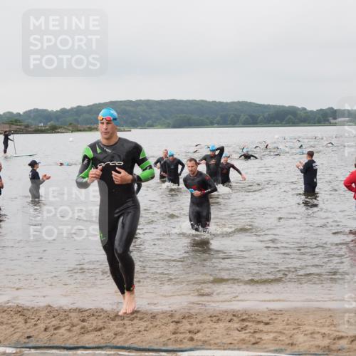 23.06.2024 - Viking Triathlon MichiJ http://msf.ph/oto/6344409 23.06.2024 10:35:23 Schwimmen 104, 120, 226, 520, 533 meine-sportfotos.de