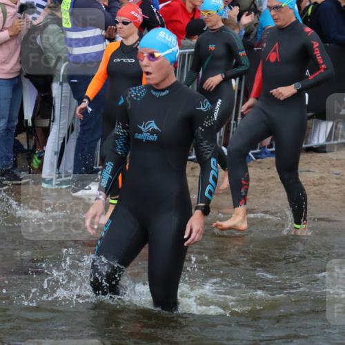 23.06.2024 - Viking Triathlon H.Heesch http://msf.ph/oto/6344411 23.06.2024 10:06:06 Schwimmen 44, 46, 60, 155, 236, 258, 313, 320, 417, 433, 440, 473, 481, 651 meine-sportfotos.de
