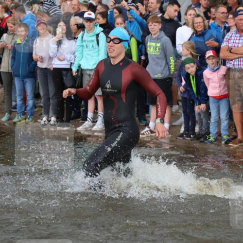 23.06.2024 - Viking Triathlon H.Heesch http://msf.ph/oto/6344416 23.06.2024 10:06:07 Schwimmen 21, 44, 46, 60, 112, 139, 155, 236, 258, 313, 320, 334, 417, 433, 440, 473, 481, 651 meine-sportfotos.de