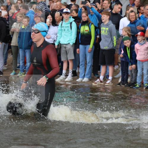 23.06.2024 - Viking Triathlon H.Heesch http://msf.ph/oto/6344418 23.06.2024 10:06:07 Schwimmen 21, 44, 46, 60, 112, 139, 155, 236, 258, 313, 320, 334, 417, 433, 440, 473, 481, 651 meine-sportfotos.de