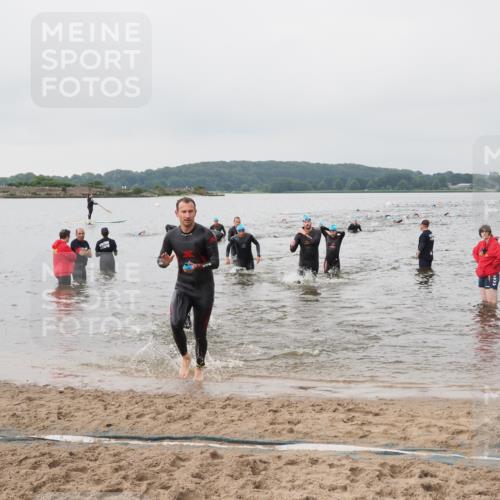 23.06.2024 - Viking Triathlon MichiJ http://msf.ph/oto/6344423 23.06.2024 10:35:26 Schwimmen 104, 105, 120, 226, 363, 520, 533 meine-sportfotos.de