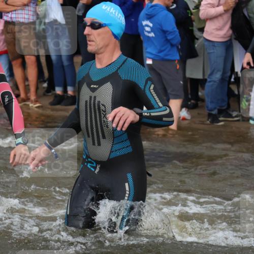 23.06.2024 - Viking Triathlon H.Heesch http://msf.ph/oto/6344430 23.06.2024 10:06:10 Schwimmen 21, 44, 60, 112, 139, 155, 258, 320, 334, 440, 481, 651 meine-sportfotos.de