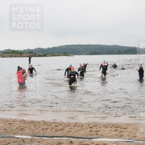 23.06.2024 - Viking Triathlon MichiJ http://msf.ph/oto/6344476 23.06.2024 10:35:39 Schwimmen 105, 129, 262, 363, 468, 603 meine-sportfotos.de