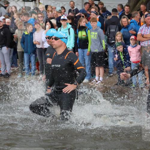 23.06.2024 - Viking Triathlon H.Heesch http://msf.ph/oto/6344482 23.06.2024 10:06:22 Schwimmen 18, 55, 59, 113, 141, 176, 217, 228, 267, 284, 307, 371, 505, 508, 511, 515, 538, 644 meine-sportfotos.de