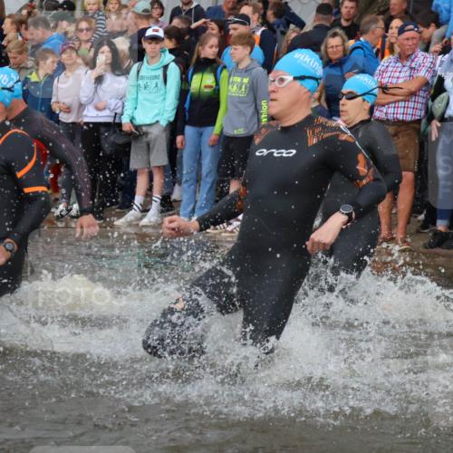 23.06.2024 - Viking Triathlon H.Heesch http://msf.ph/oto/6344484 23.06.2024 10:06:23 Schwimmen 18, 55, 59, 113, 141, 176, 217, 228, 267, 284, 307, 371, 505, 508, 511, 515, 538, 644 meine-sportfotos.de