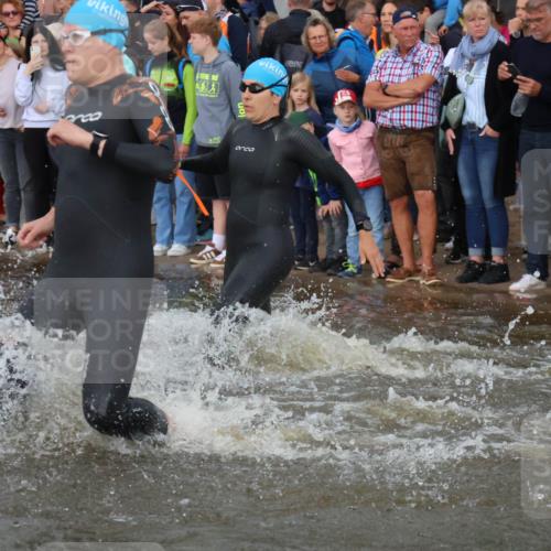 23.06.2024 - Viking Triathlon H.Heesch http://msf.ph/oto/6344488 23.06.2024 10:06:23 Schwimmen 18, 55, 59, 113, 141, 176, 217, 228, 267, 284, 307, 371, 505, 508, 511, 515, 538, 644 meine-sportfotos.de