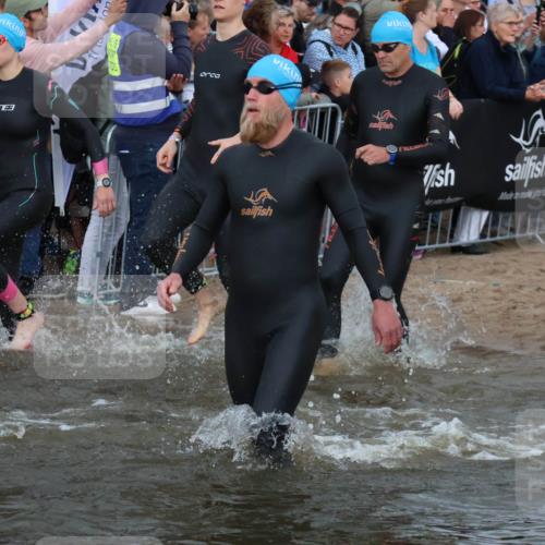 23.06.2024 - Viking Triathlon H.Heesch http://msf.ph/oto/6344500 23.06.2024 10:06:26 Schwimmen 18, 59, 113, 176, 217, 284, 307, 371, 505, 508, 515, 644 meine-sportfotos.de