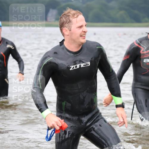 23.06.2024 - Viking Triathlon H.Heesch http://msf.ph/oto/6344507 23.06.2024 10:38:51 Schwimmen 200, 318, 332, 404, 409, 425, 650 meine-sportfotos.de