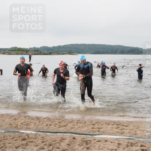 23.06.2024 - Viking Triathlon MichiJ http://msf.ph/oto/6344546 23.06.2024 10:35:52 Schwimmen 11, 42, 129, 306, 312, 529, 549, 623, 655 meine-sportfotos.de
