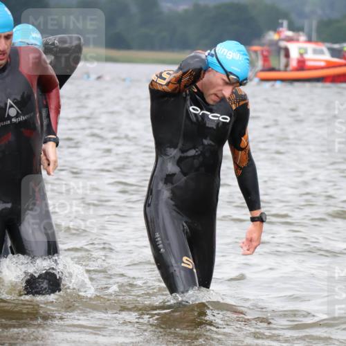 23.06.2024 - Viking Triathlon H.Heesch http://msf.ph/oto/6344551 23.06.2024 10:39:19 Schwimmen 26, 194, 389, 415, 435 meine-sportfotos.de