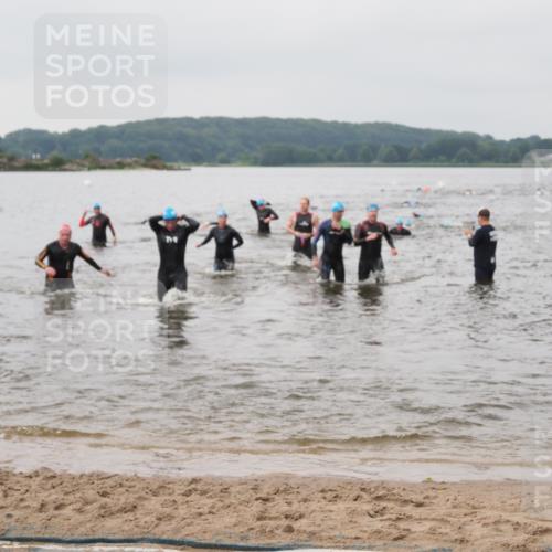 23.06.2024 - Viking Triathlon MichiJ http://msf.ph/oto/6344557 23.06.2024 10:35:55 Schwimmen 11, 42, 306, 312, 517, 529, 549, 623, 655 meine-sportfotos.de