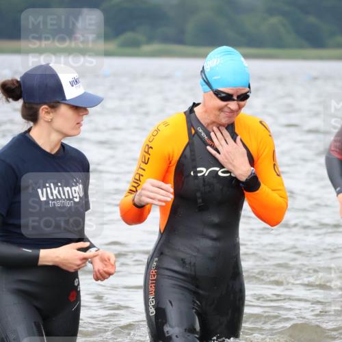 23.06.2024 - Viking Triathlon H.Heesch http://msf.ph/oto/6344567 23.06.2024 10:39:24 Schwimmen 26, 131, 194, 405, 427, 435 meine-sportfotos.de