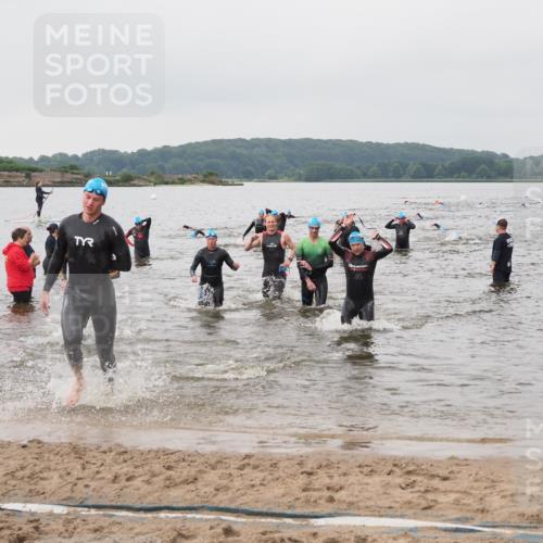 23.06.2024 - Viking Triathlon MichiJ http://msf.ph/oto/6344575 23.06.2024 10:35:59 Schwimmen 11, 42, 312, 517, 549, 655 meine-sportfotos.de