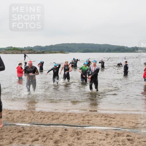 23.06.2024 - Viking Triathlon MichiJ http://msf.ph/oto/6344584 23.06.2024 10:36:01 Schwimmen 11, 42, 300, 312, 327, 517, 549, 655 meine-sportfotos.de