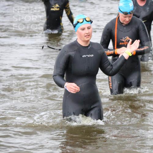 23.06.2024 - Viking Triathlon H.Heesch http://msf.ph/oto/6344604 23.06.2024 10:40:03 Schwimmen 24, 204, 230, 296 meine-sportfotos.de