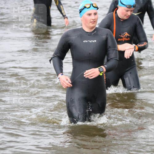 23.06.2024 - Viking Triathlon H.Heesch http://msf.ph/oto/6344606 23.06.2024 10:40:03 Schwimmen 24, 204, 230, 296 meine-sportfotos.de