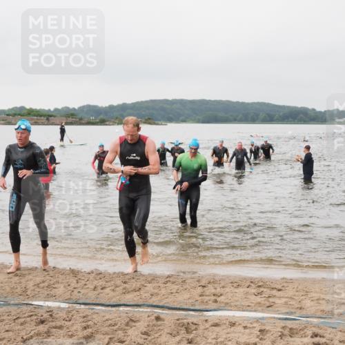23.06.2024 - Viking Triathlon MichiJ http://msf.ph/oto/6344623 23.06.2024 10:36:05 Schwimmen 11, 42, 300, 312, 327, 361, 517, 655 meine-sportfotos.de