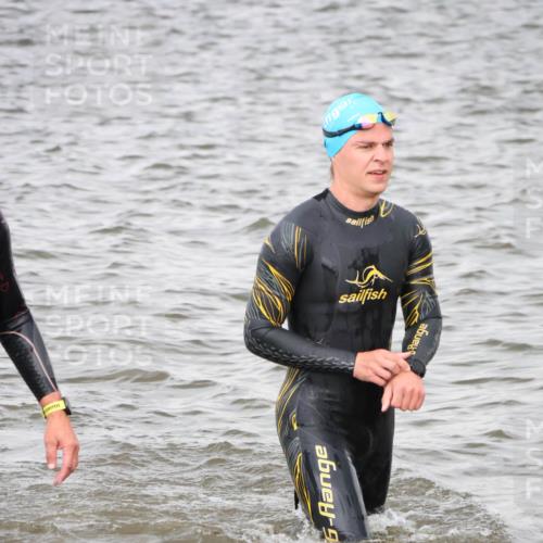 23.06.2024 - Viking Triathlon H.Heesch http://msf.ph/oto/6344627 23.06.2024 10:40:14 Schwimmen 24, 136, 146, 214, 230, 355, 445, 648 meine-sportfotos.de