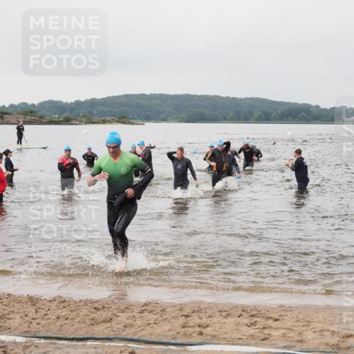 23.06.2024 - Viking Triathlon MichiJ http://msf.ph/oto/6344635 23.06.2024 10:36:06 Schwimmen 11, 280, 300, 312, 327, 361, 517 meine-sportfotos.de
