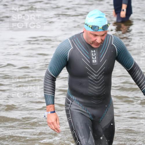 23.06.2024 - Viking Triathlon H.Heesch http://msf.ph/oto/6344636 23.06.2024 10:40:17 Schwimmen 136, 146, 214, 230, 355, 445, 484, 648 meine-sportfotos.de
