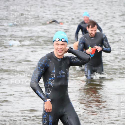 23.06.2024 - Viking Triathlon H.Heesch http://msf.ph/oto/6344654 23.06.2024 10:40:26 Schwimmen 102, 146, 355, 374, 445, 484, 531 meine-sportfotos.de