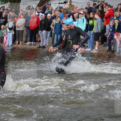 23.06.2024 - Viking Triathlon H.Heesch http://msf.ph/oto/6344666 23.06.2024 10:06:39 Schwimmen 45, 70, 147, 170, 207, 244, 247, 252, 290, 356, 373, 378, 444, 448, 476, 633, 634, 635 meine-sportfotos.de